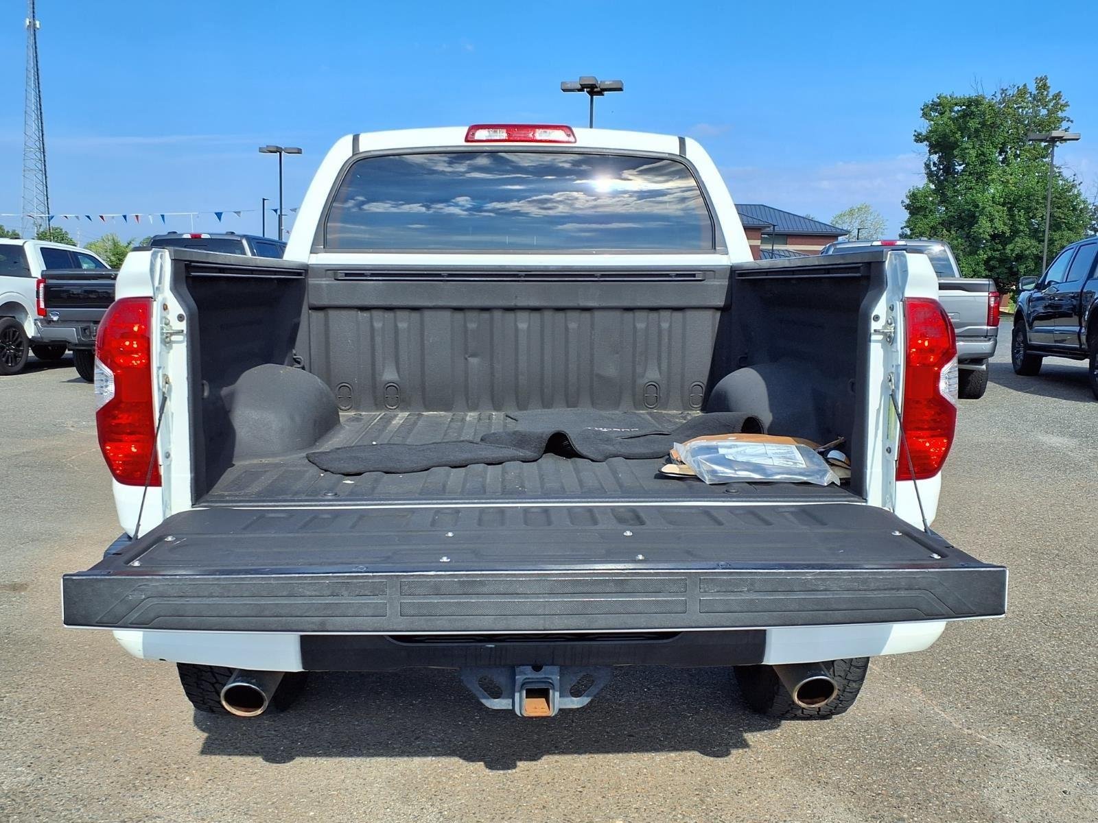 Used 2016 Super White Toyota Platinum image 33