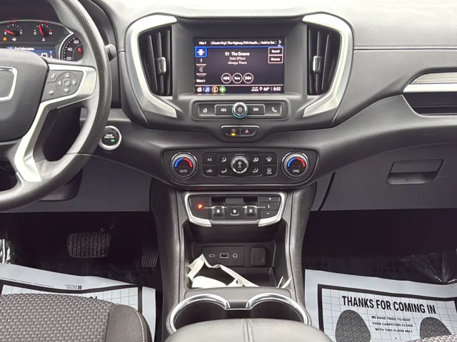 Used 2023 White GMC SLE image 20