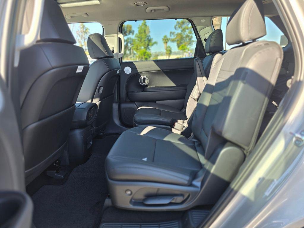 2026 Hyundai Palisade Limited - Photo 15