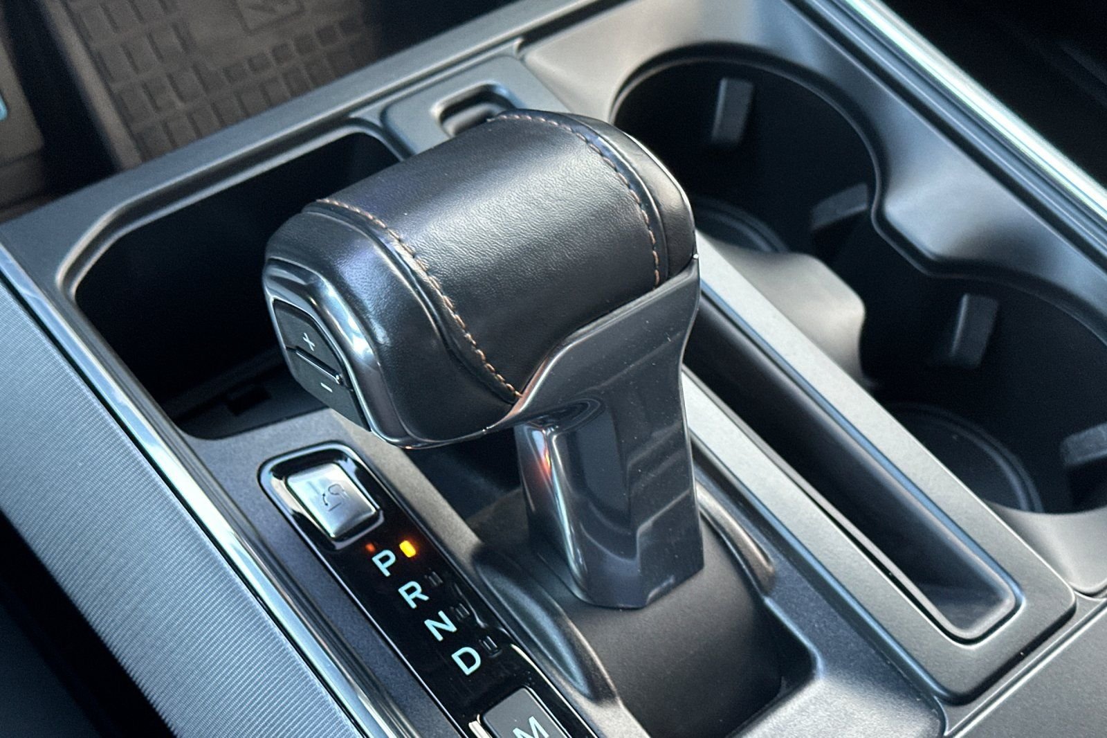Used 2022 Gray Ford Platinum image 22