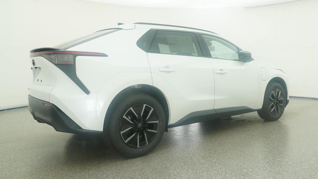 New 2026 Wind Chill Pearl Toyota XLE image 47