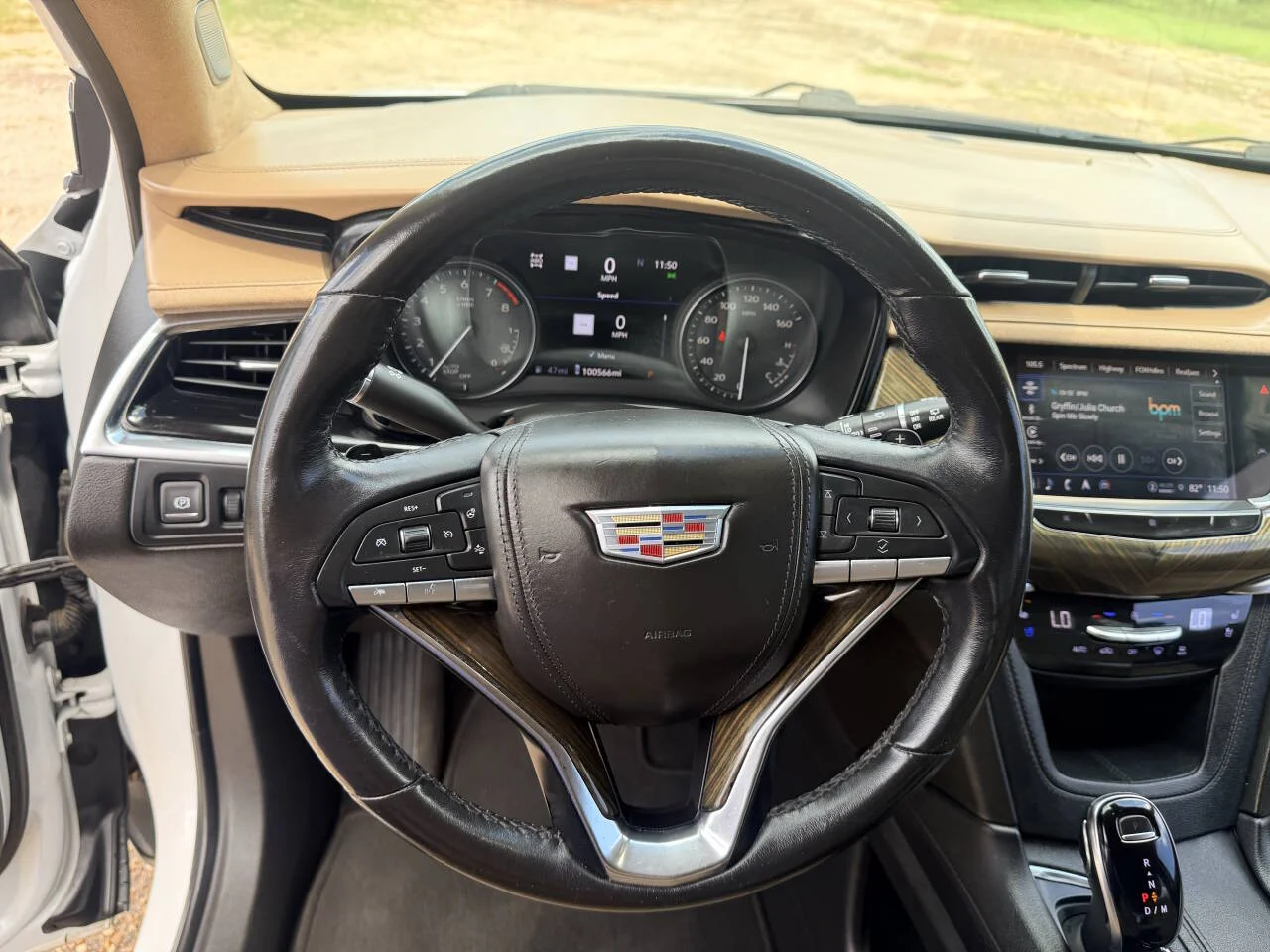 Used 2021 White Cadillac Premium Luxury 4x4 4dr SUV image 19