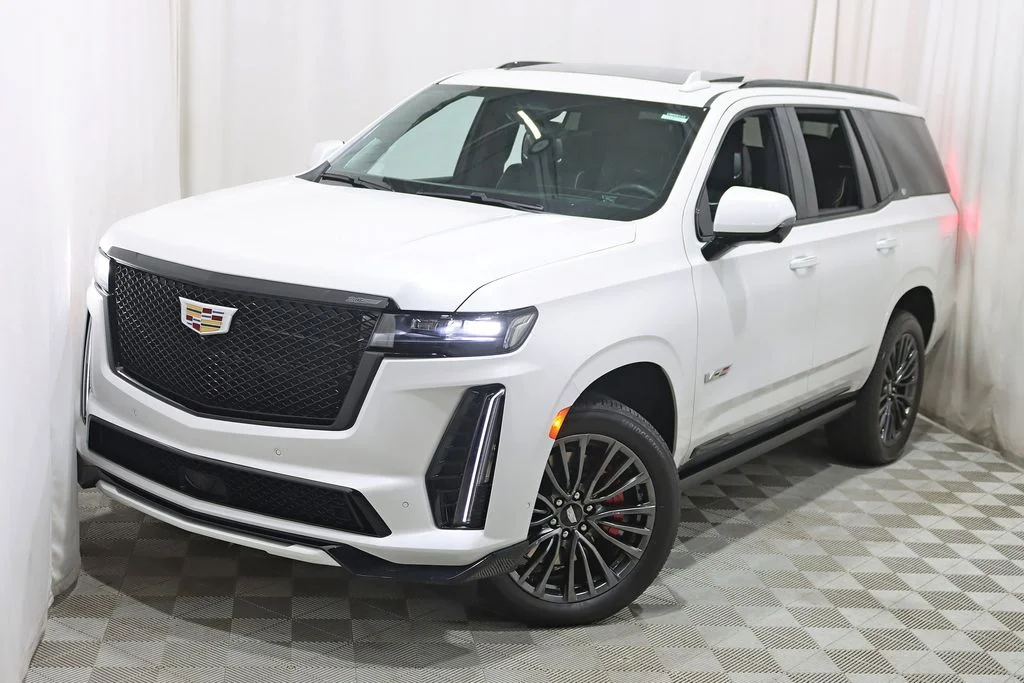 Used 2024 White Cadillac V-Series image 6