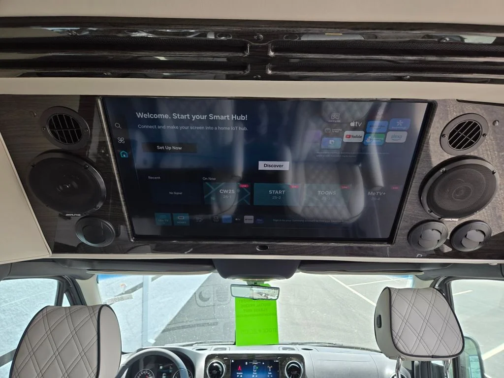 New 2026 Grey Mercedes-Benz Midwest Luxe Cruiser image 32