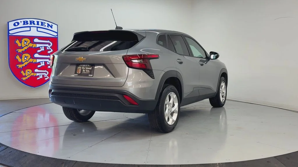 Used 2025 Sterling Gray Metallic Chevrolet LS image 5