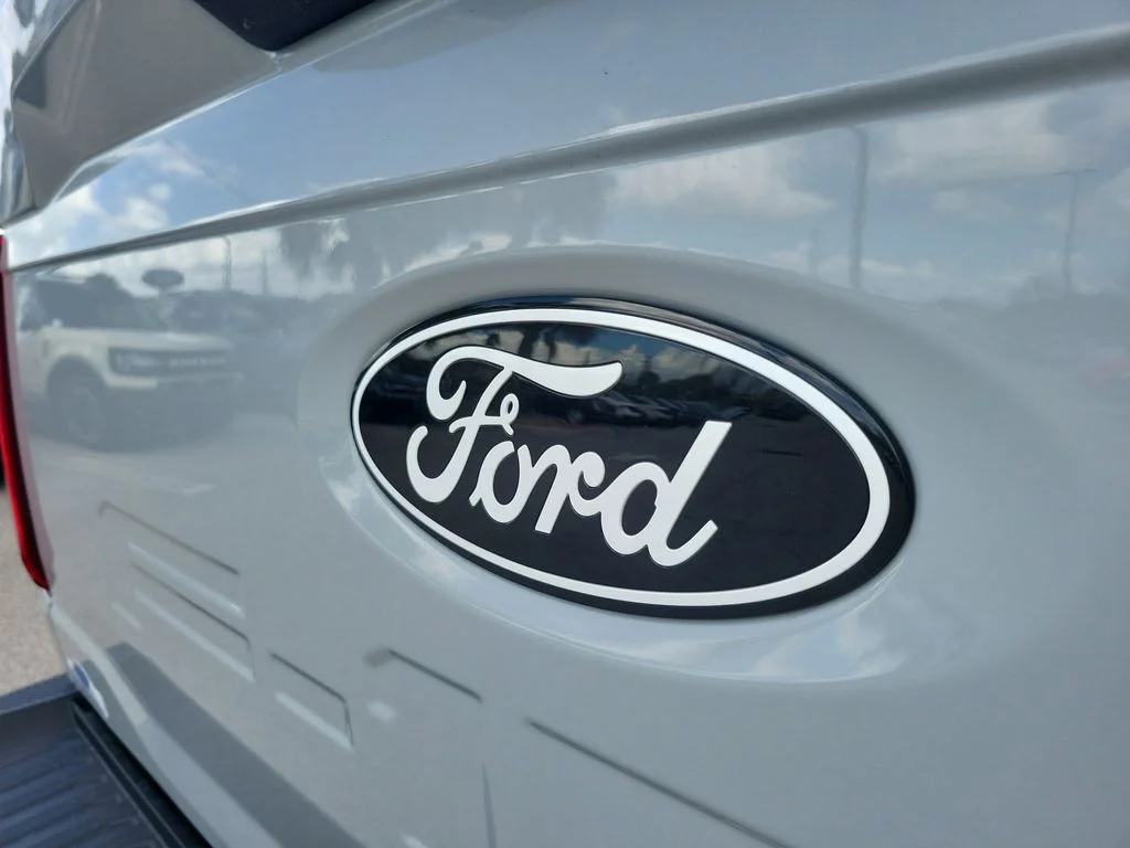 New 2026 Avalanche Ford XLT image 8