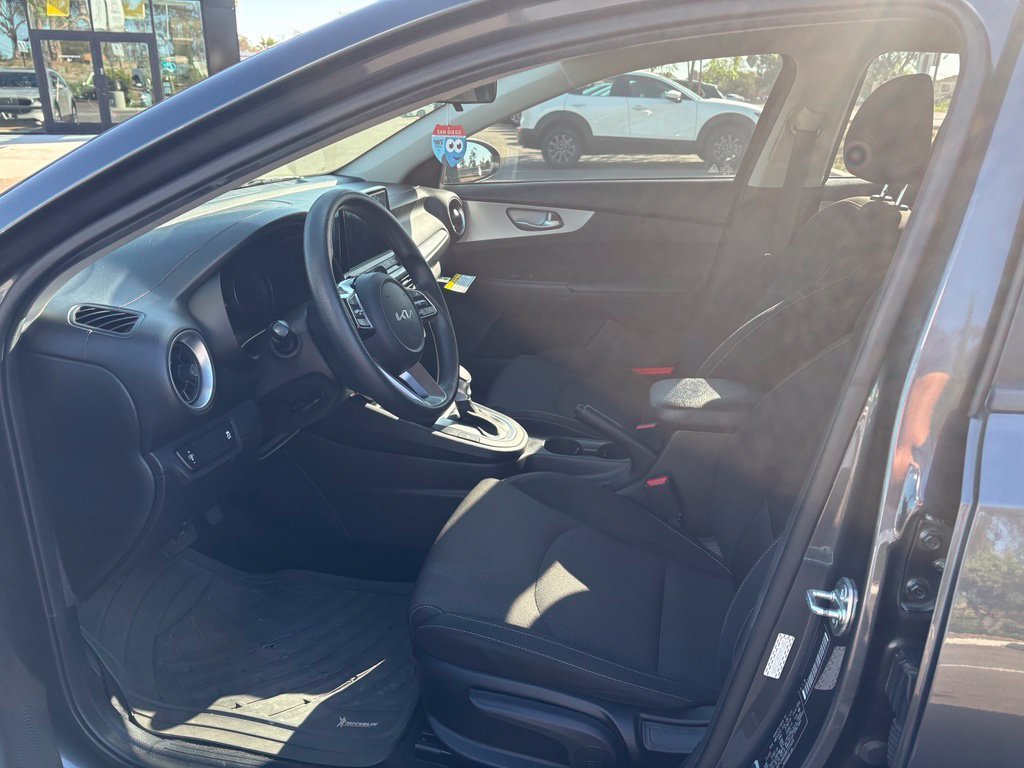 Used 2024 Gray Kia LXS image 11