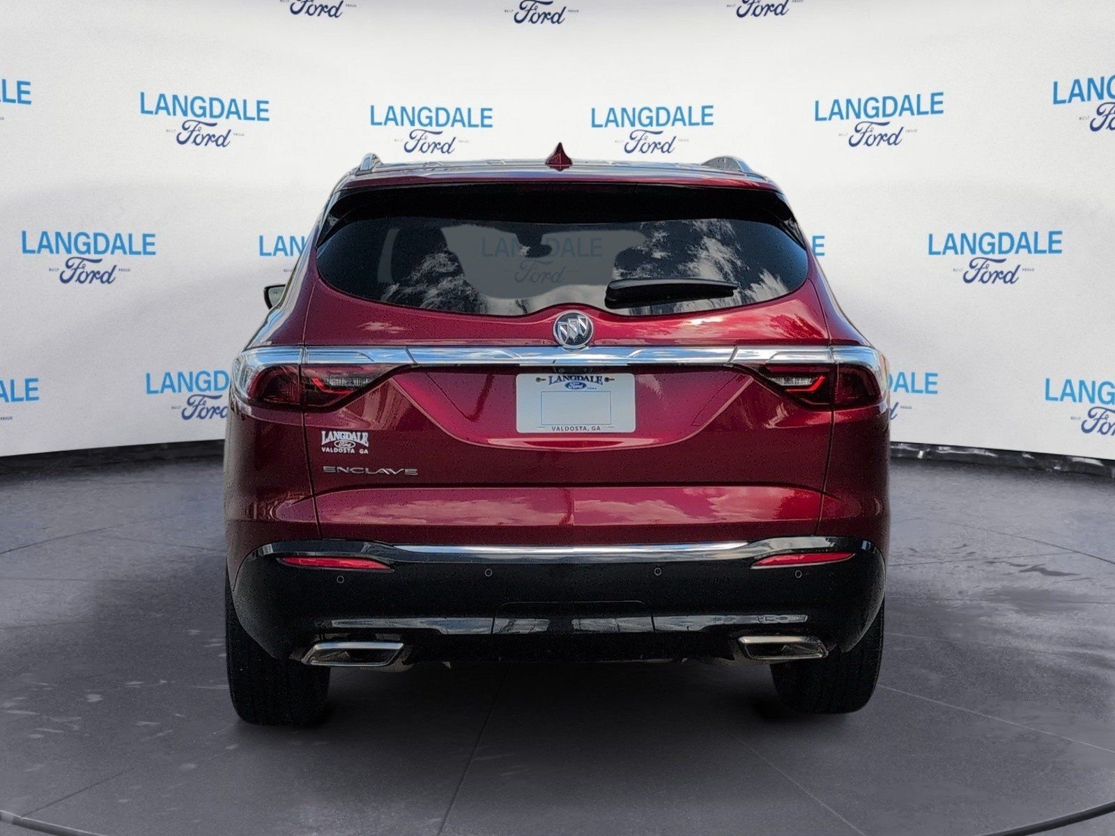 Used 2023 Cherry Red Buick Essence image 8