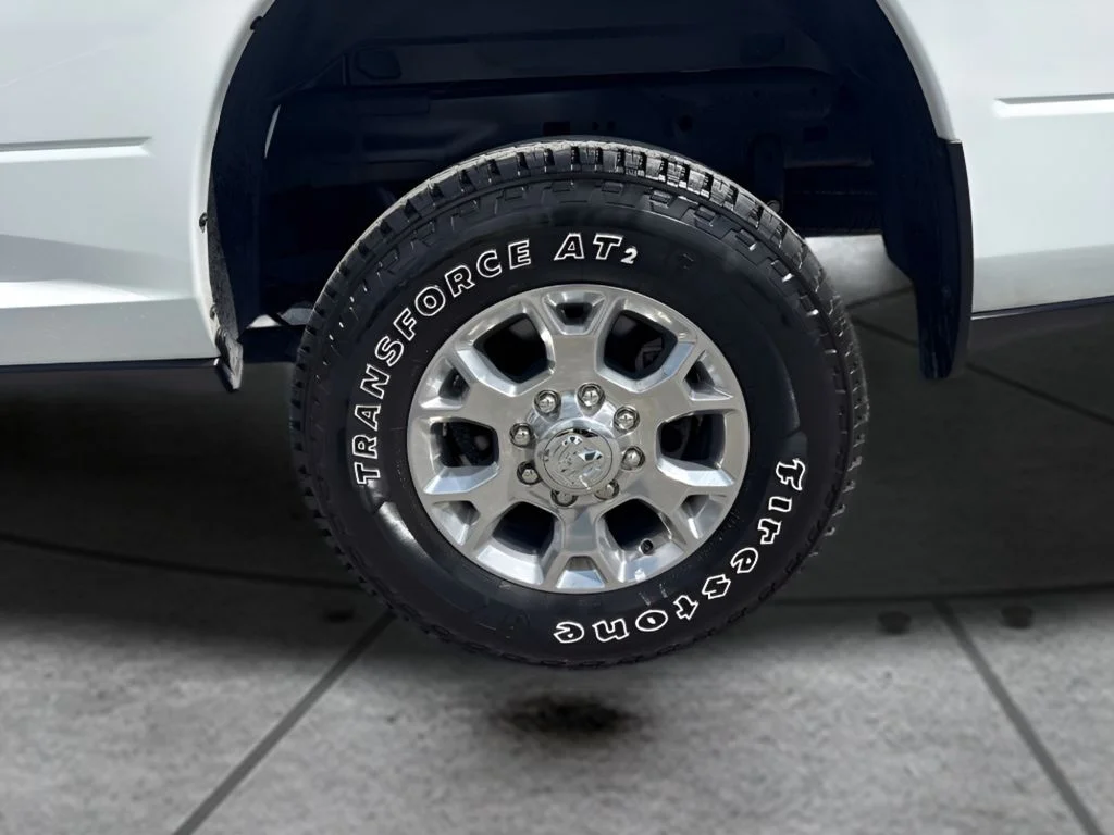 Used 2024 White Ram Laramie image 29