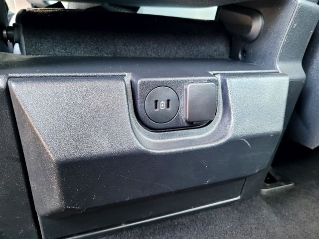 Used 2025  Ford XLT image 13