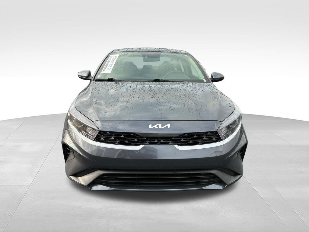 Used 2024 Gray Kia LX image 5