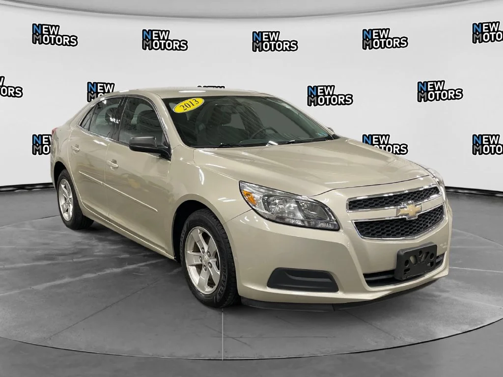 Used 2013 Champagne Silver Chevrolet LS image 7