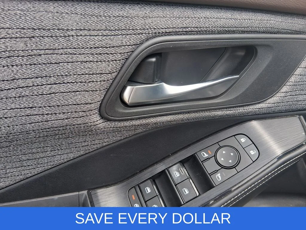 Used 2023 Silver Nissan SV image 15
