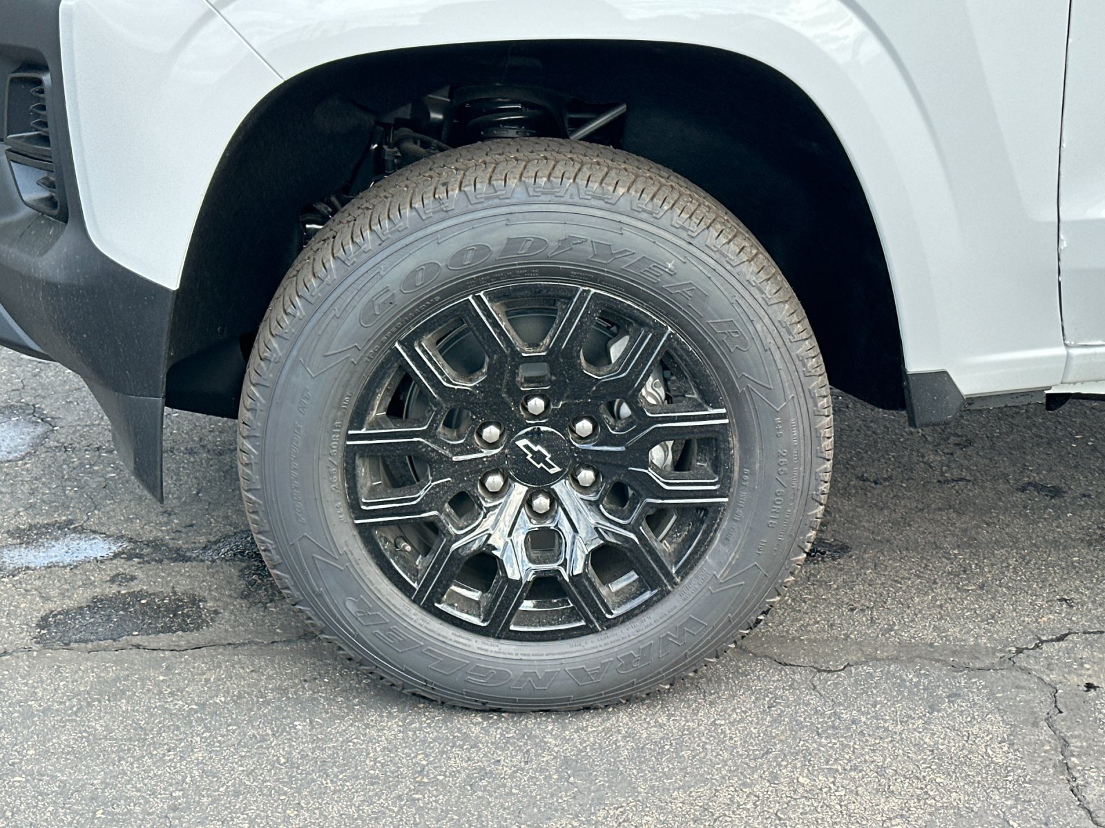 2026 Chevrolet Colorado WT view 23