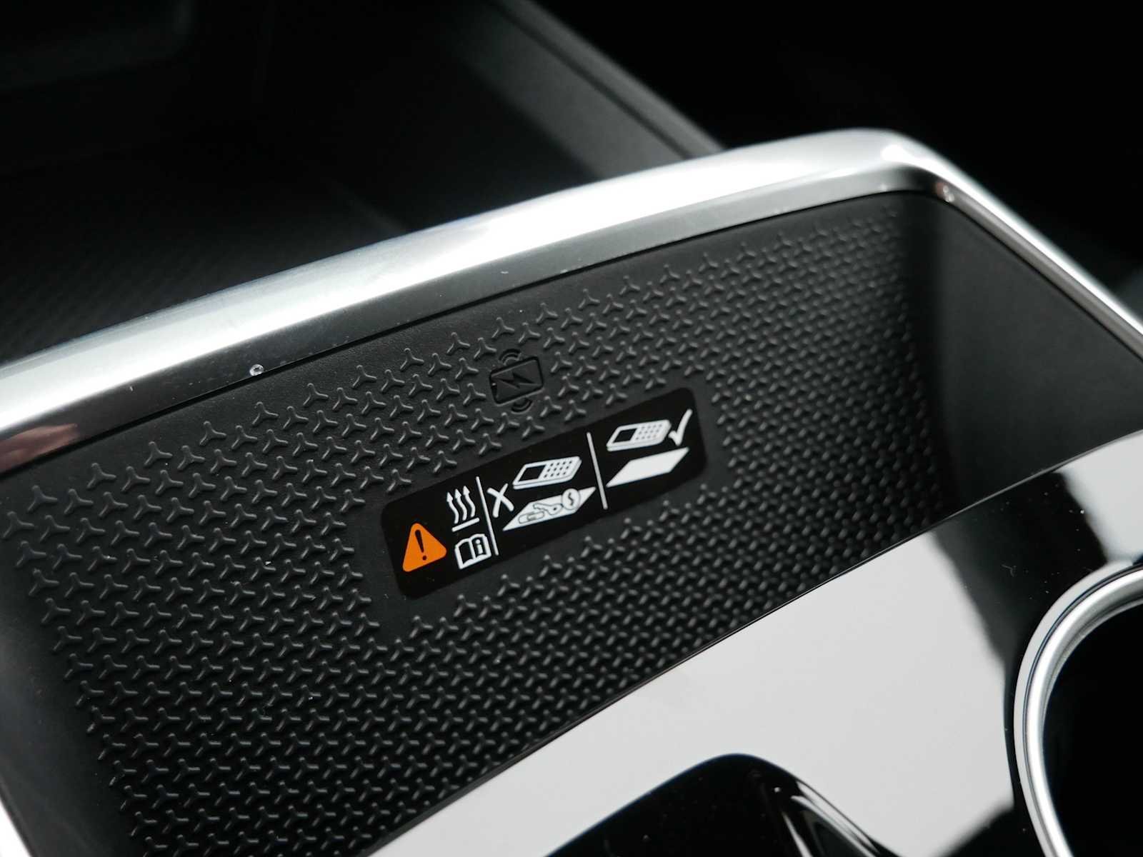New 2027 Summit White Chevrolet LT image 19