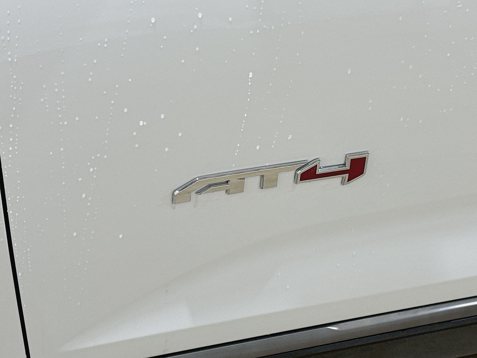 New 2026 Summit White GMC AT4 image 29