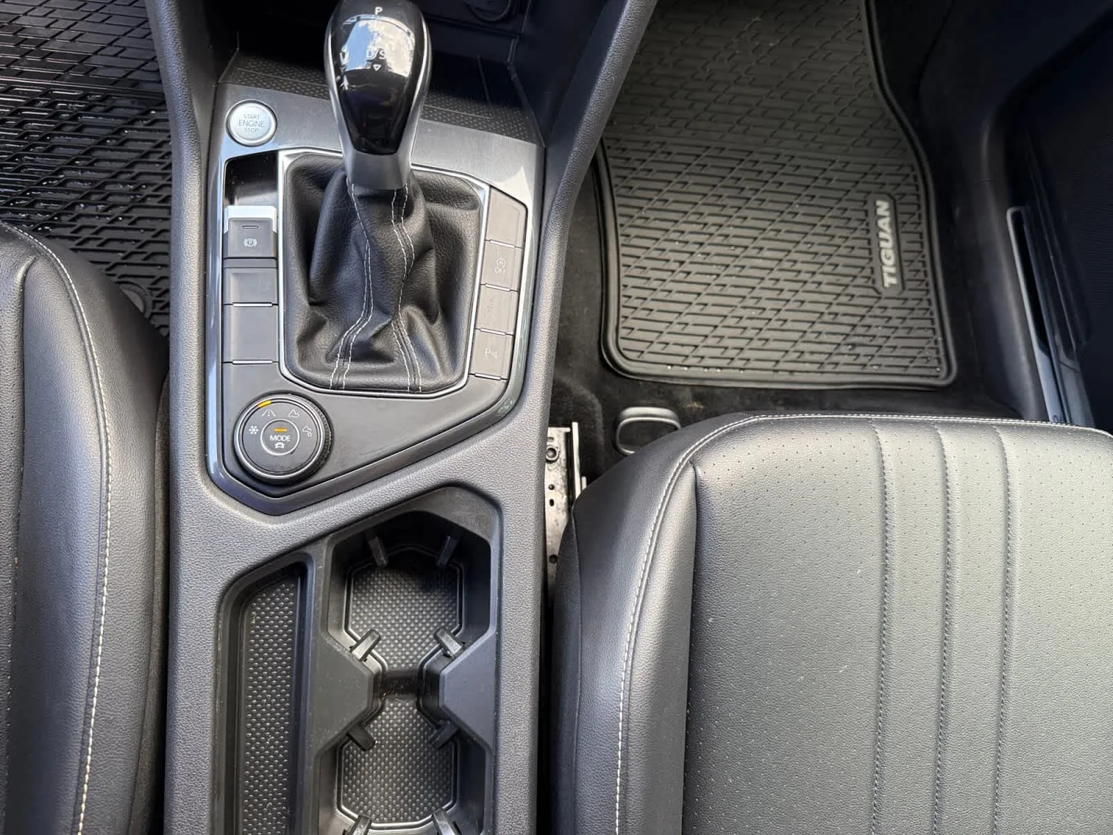 Used 2022 Platinum Gray Metallic Volkswagen SE R-Line Black image 18
