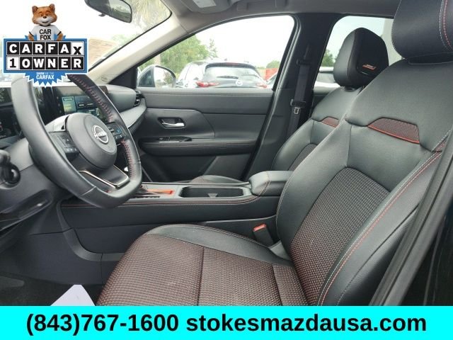 Used 2025 Black Nissan SR image 17