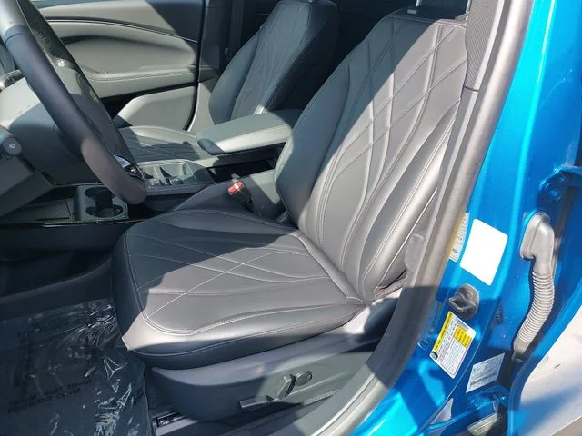 Used 2025 Blue Ford Select image 15