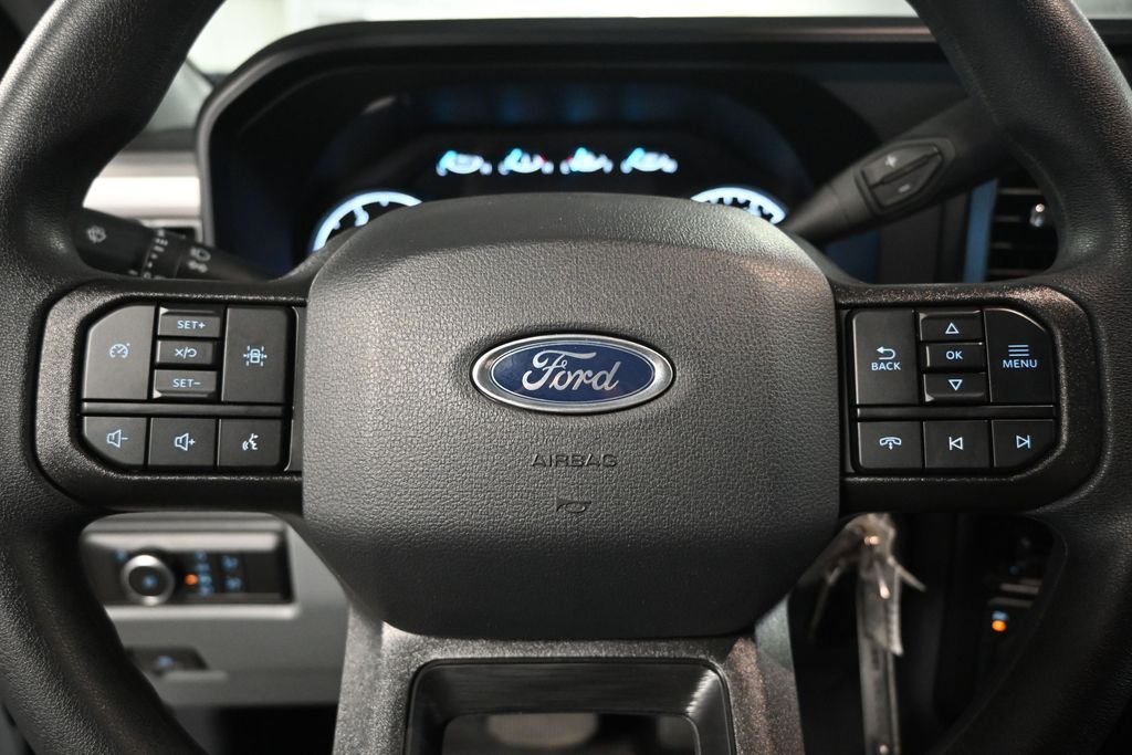 New 2026 Oxford White Ford XL image 13