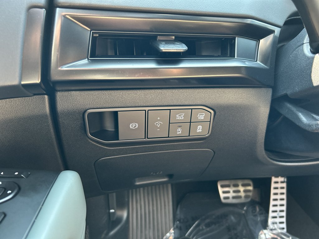 New 2027 Black Jade Green Kia X-Line SX image 28