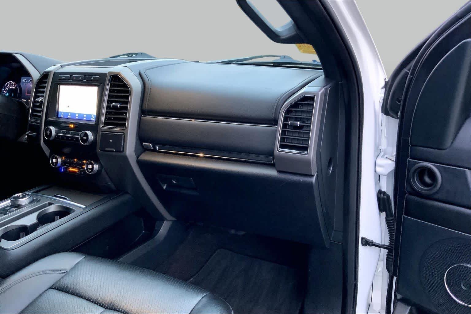 Used 2020 Star White Metallic Tri-Coat Ford XLT image 18