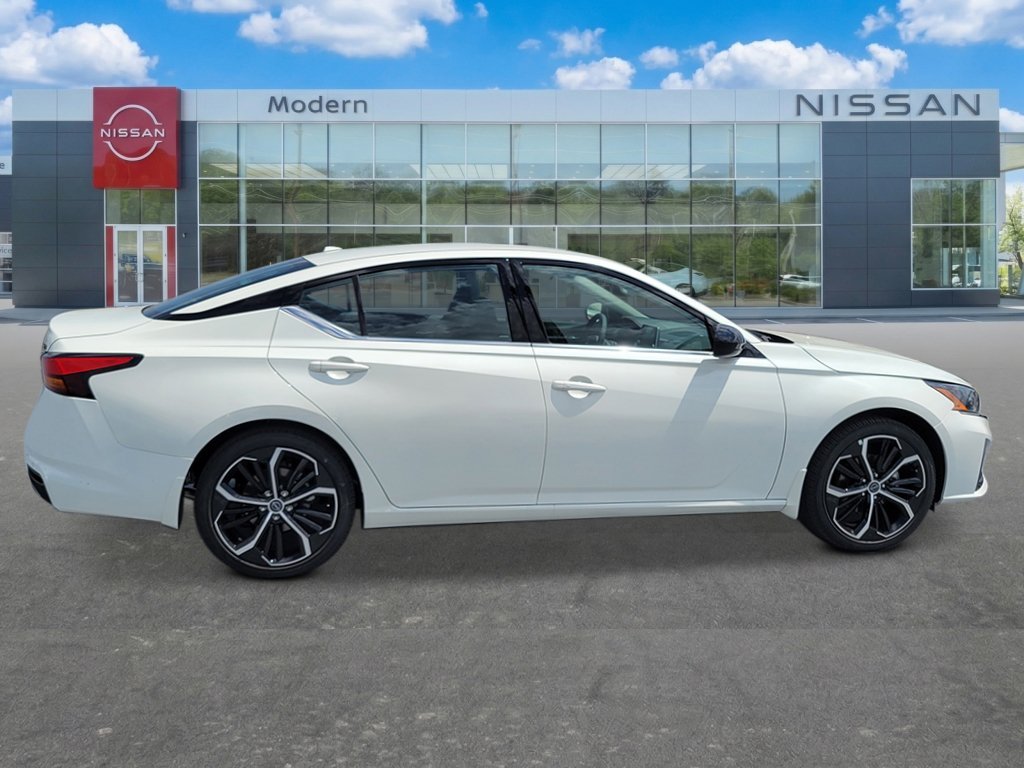 New 2026 Pearl White TriCoat Nissan SR image 7