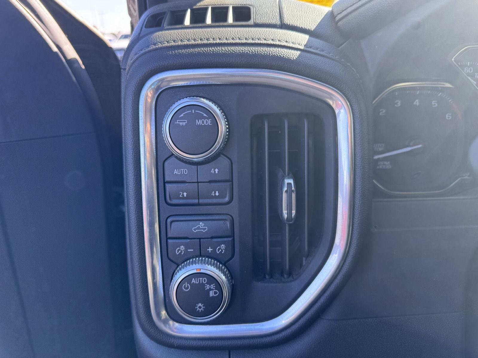 Used 2020 Satin Steel Metallic GMC SLE image 12