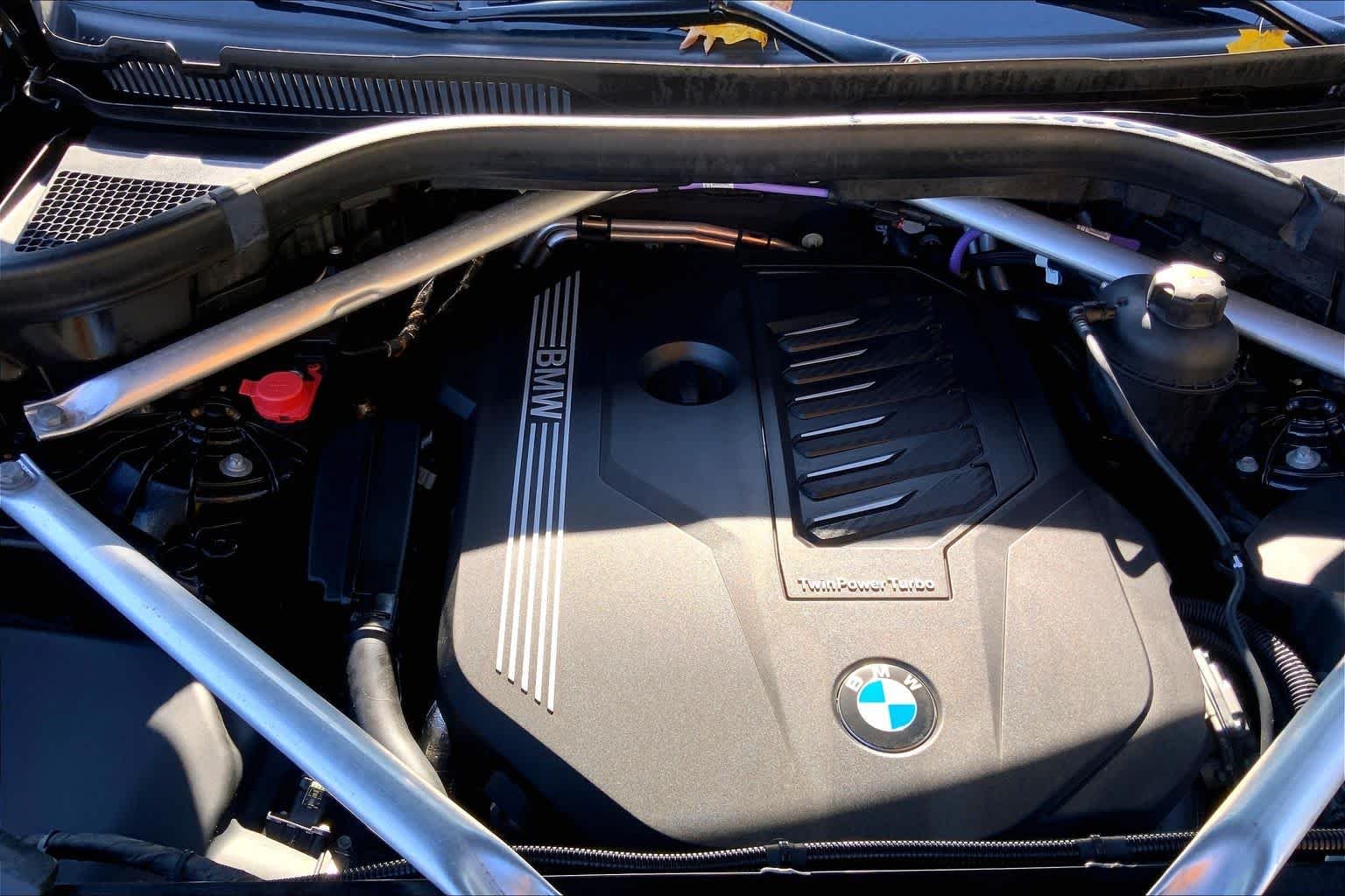 Certified Used 2021 Jet Black BMW xDrive40i image 30