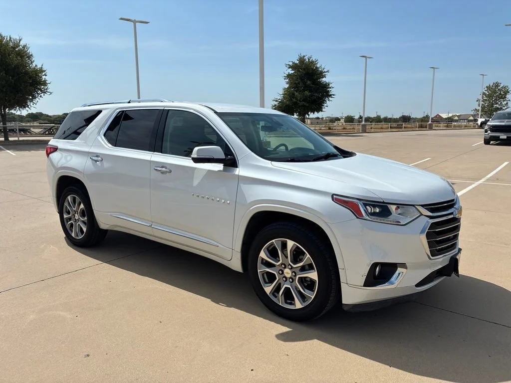 Used 2019 IRIDESCENT PEARL TRICOAT Chevrolet Premier image 5
