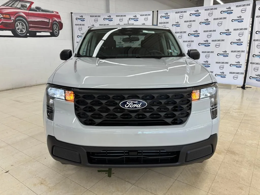 New 2026 Space White Metallic Ford XL image 2