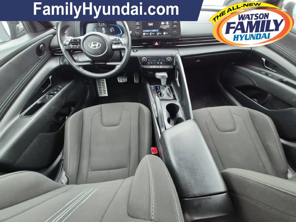 2025 Hyundai Elantra SEL - Photo 24