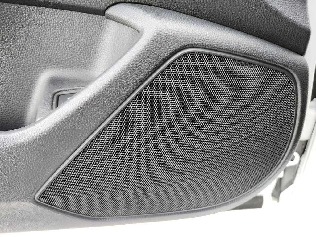 Used 2019 White Honda EX-L image 16