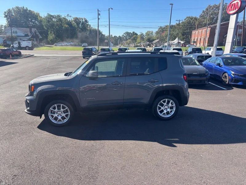Used 2020 Gray Jeep Latitude image 5