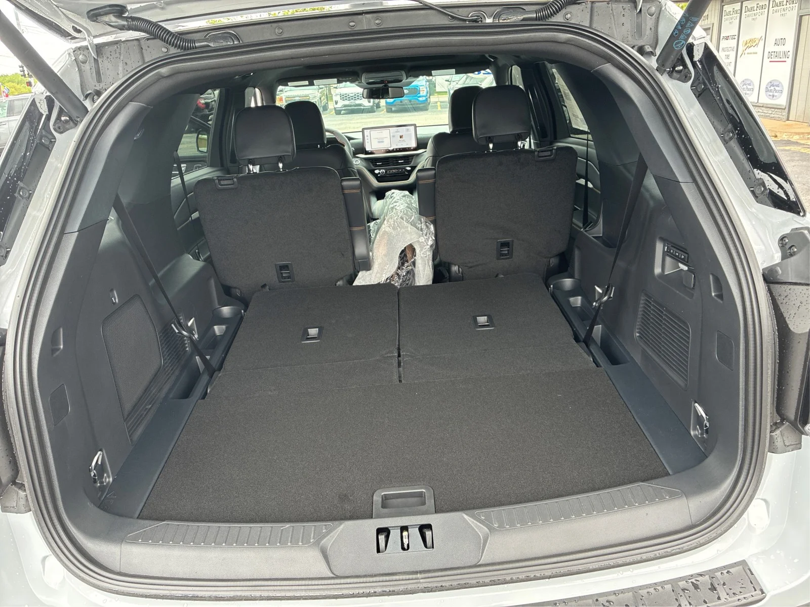 New 2026 Space White Metallic Ford Tremor® image 12