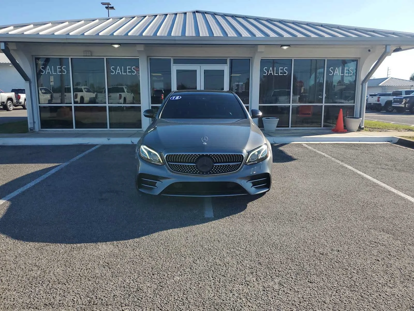 Used 2018 Selenite Gray M Mercedes-Benz AMG® E 43 image 10