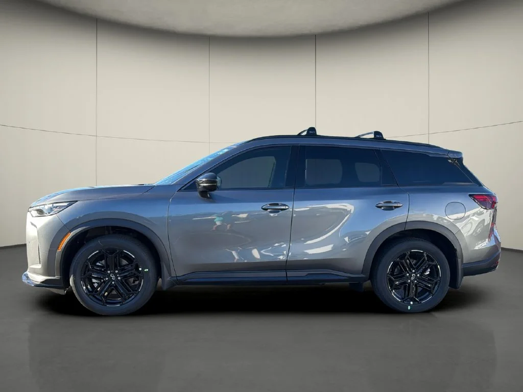 New 2027 GRAPHITE SHADOW INFINITI Sport AWD image 4