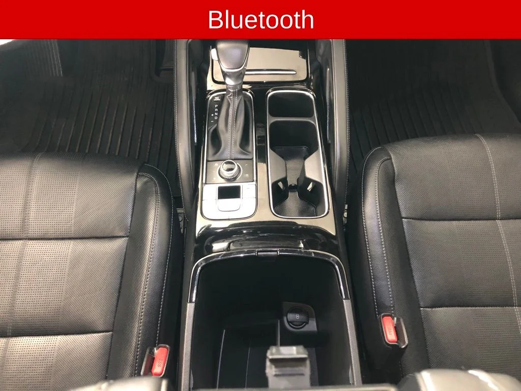 Used 2022 Black Kia EX image 12