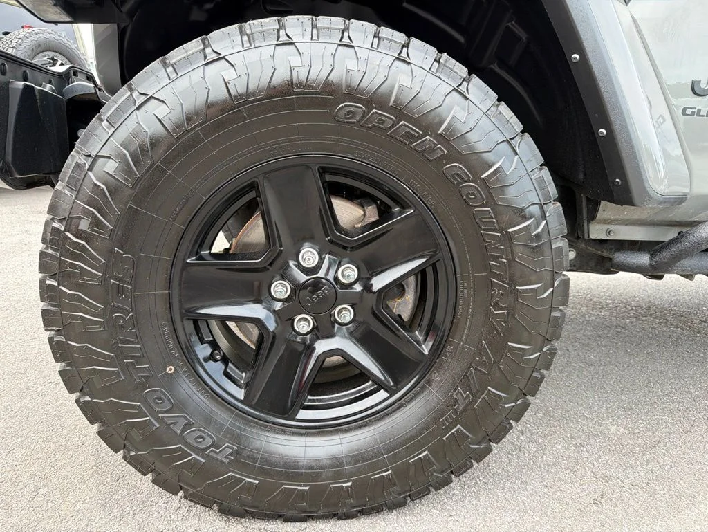Used 2021 Gray Jeep Sport image 15