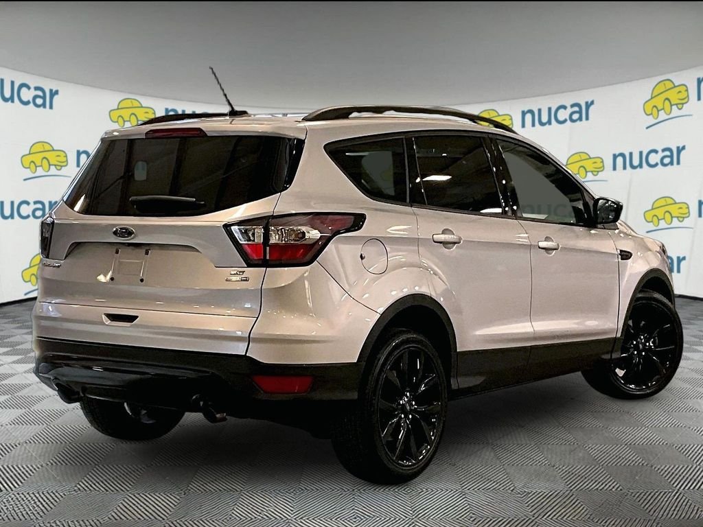 Used 2018 Silver Ford SE image 6