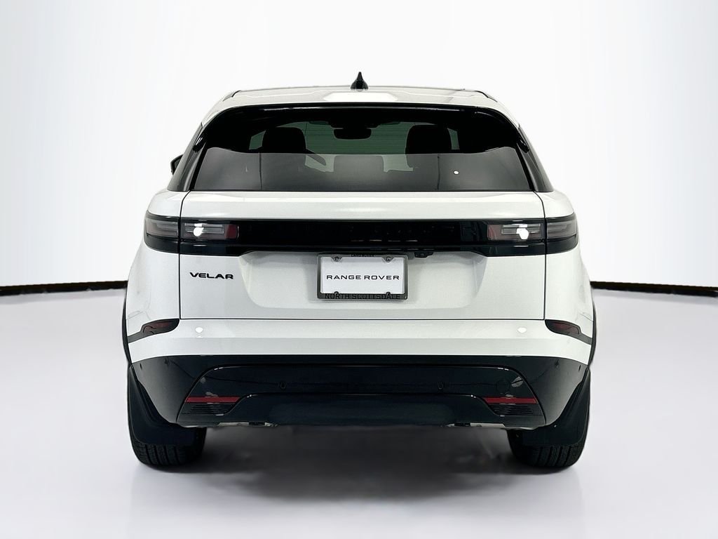 New 2026 Fuji White LAND ROVER Dynamic SE image 6