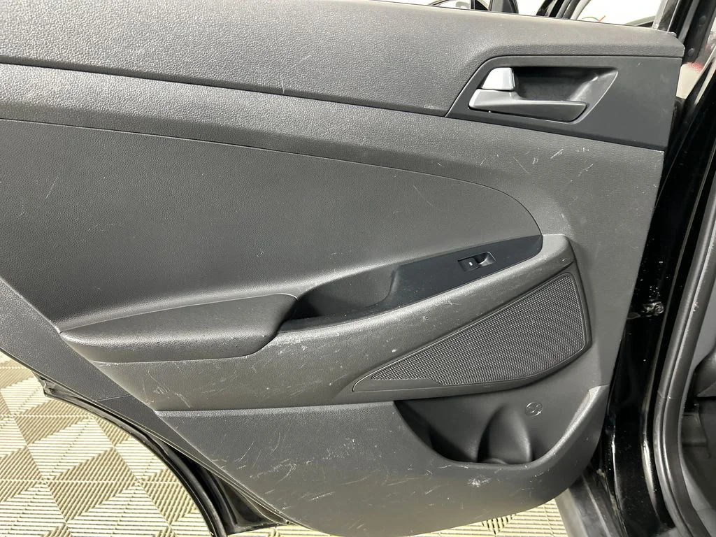 Used 2016 Black Hyundai Sport image 16