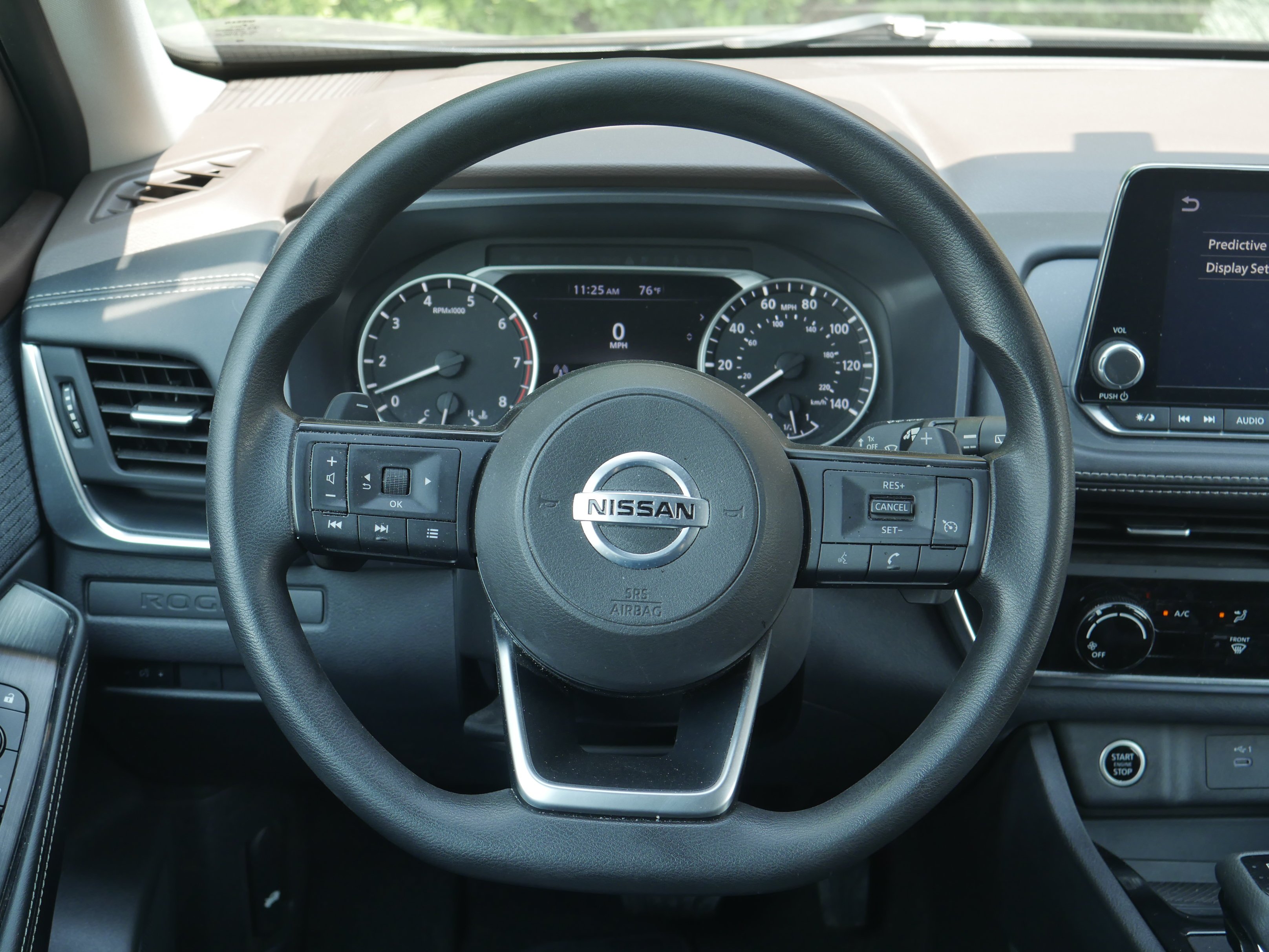 Certified Used 2021 Super Black Nissan S image 5