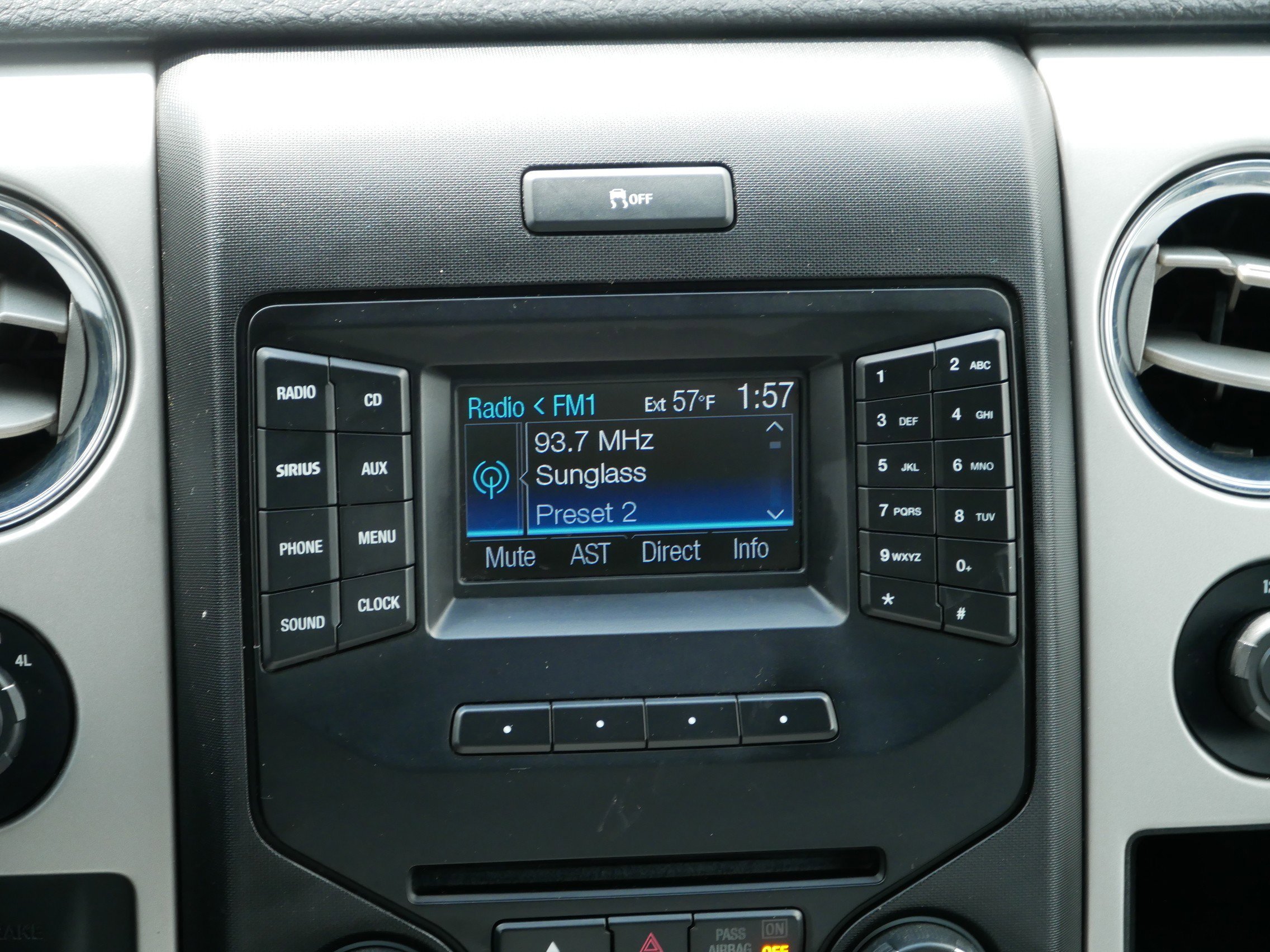 Used 2014  Ford XLT image 14