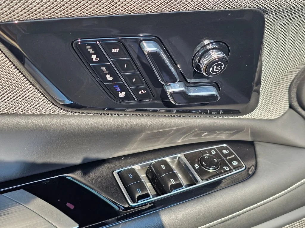 Certified Used 2026 Celestial Metallic Cadillac Premium Luxury image 23