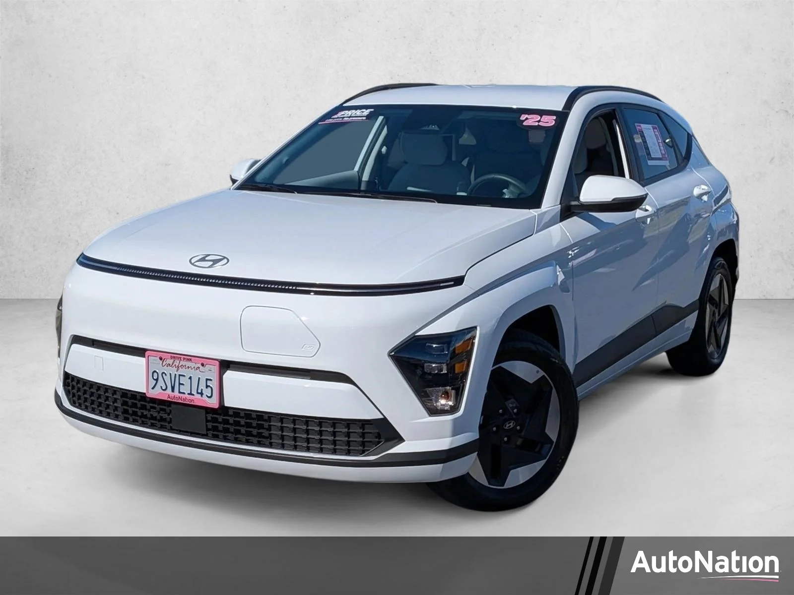 Used 2025 Atlas White Hyundai SEL image 1