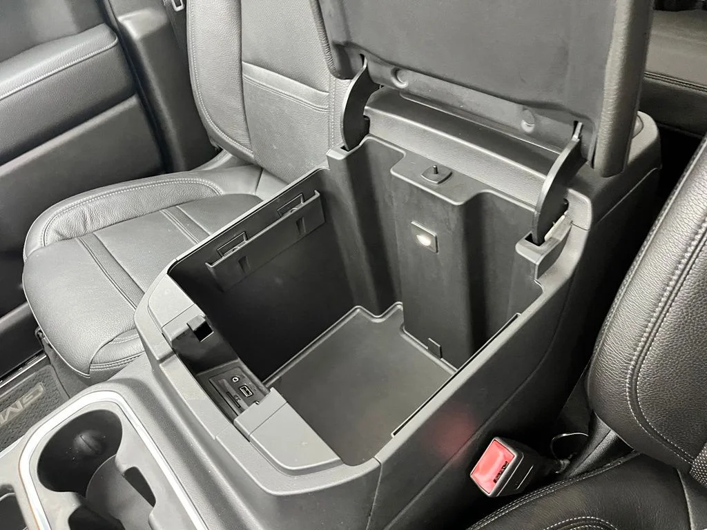 Used 2020 Red GMC Denali image 31