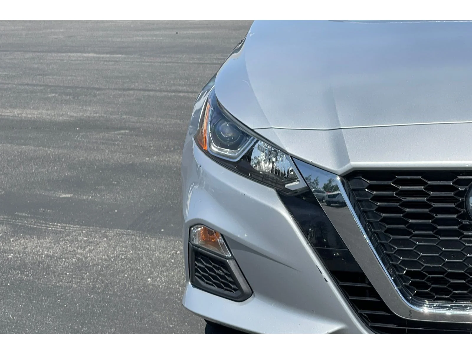 Used 2020 Brilliant Silver Metallic Nissan 2.5 S image 19