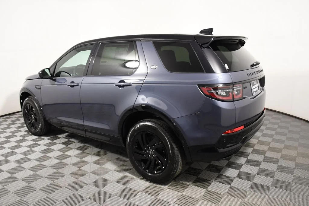 New 2026 Varesine Blue Land Rover Landmark image 3