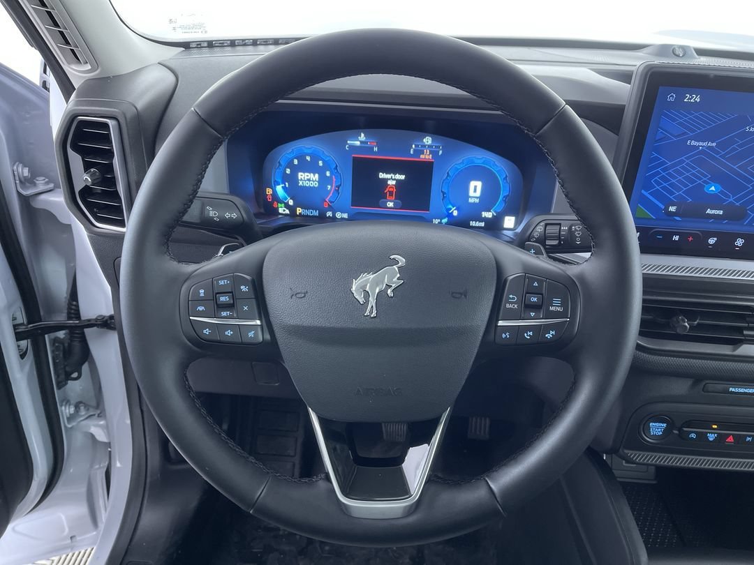 Used 2026 Space White Metallic Ford Badlands image 16